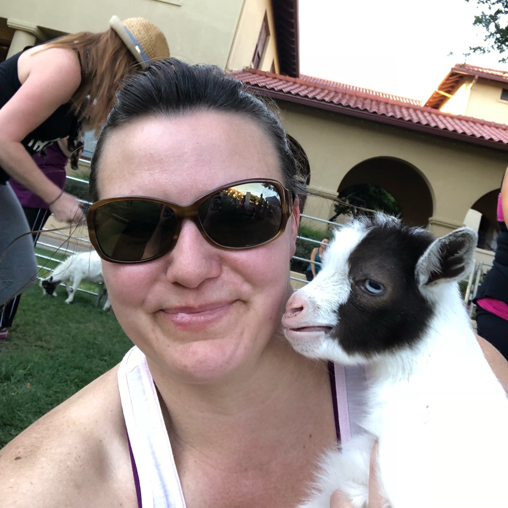 Meet your Posher, Jennifer